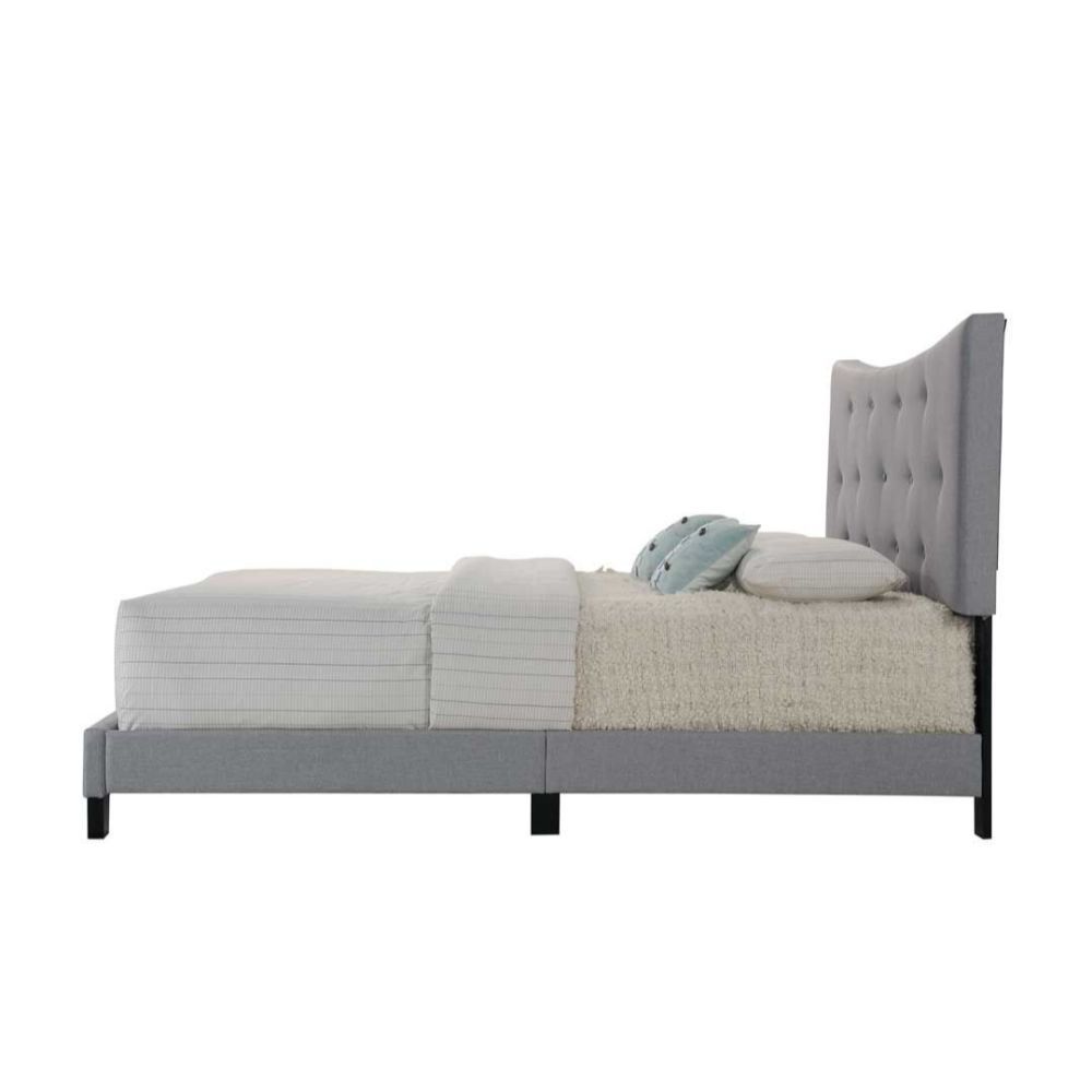 Venacha Queen Bed - 26360Q