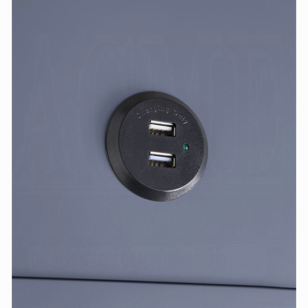 Grardor Accent Table W/USB