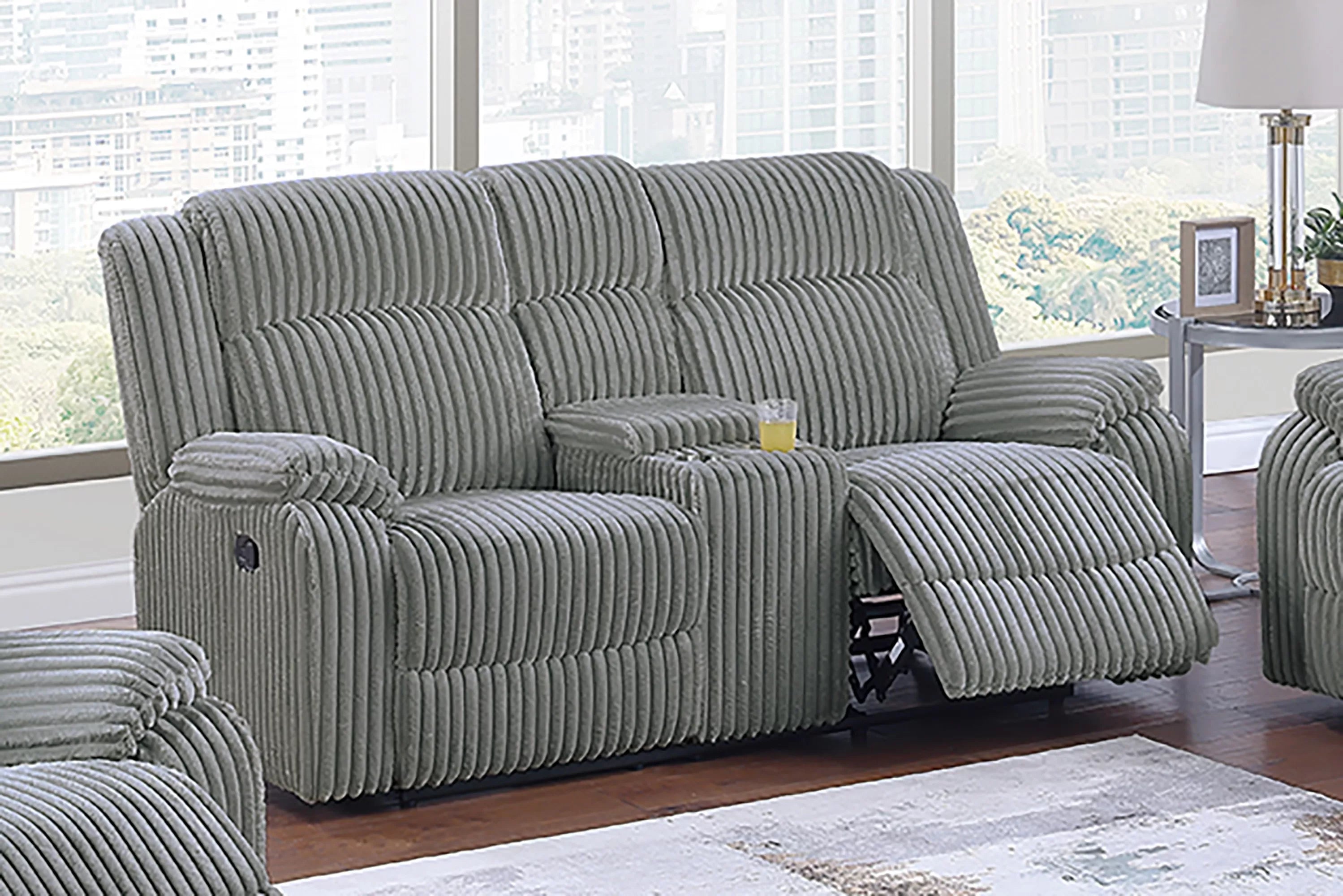 Motion Loveseat ||  F8122 / F8125