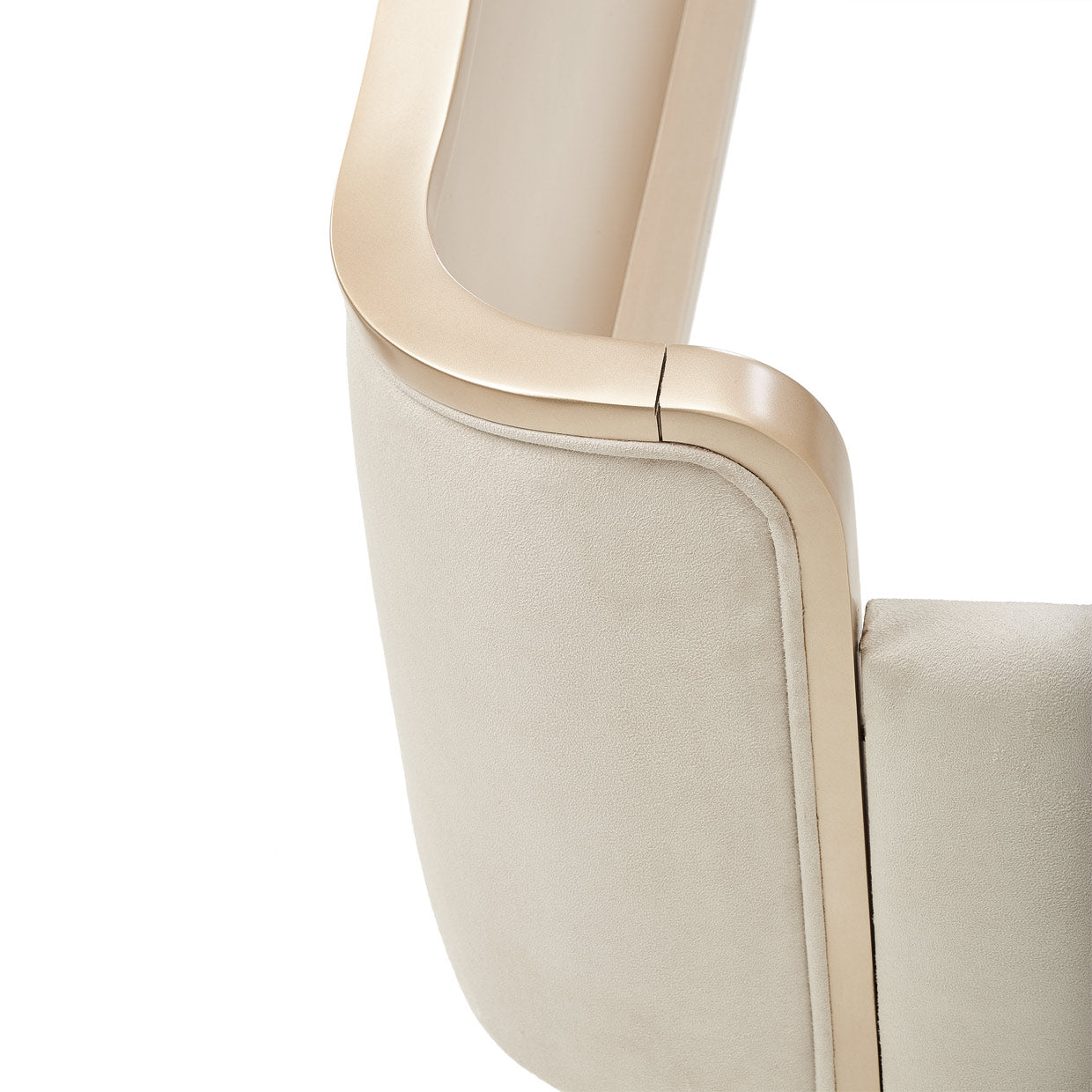 MALIBU CREST Cal King Scalloped Poster Bedroom set (4 Pc)