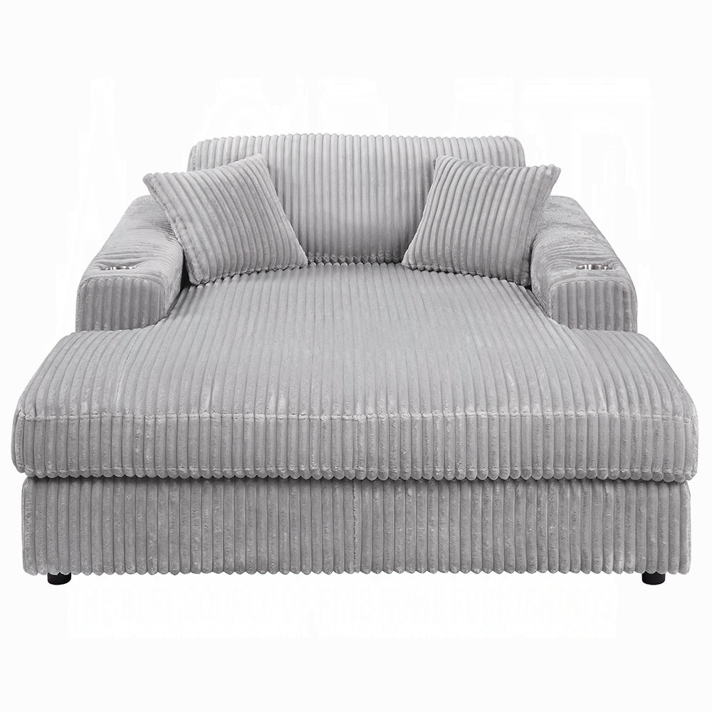 Hilde Chaise w/2 Pillows