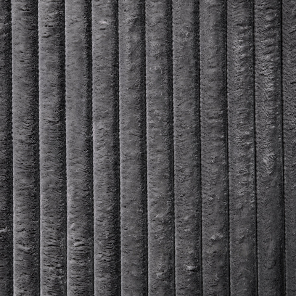 Hilde Chaise w/2 Pillows