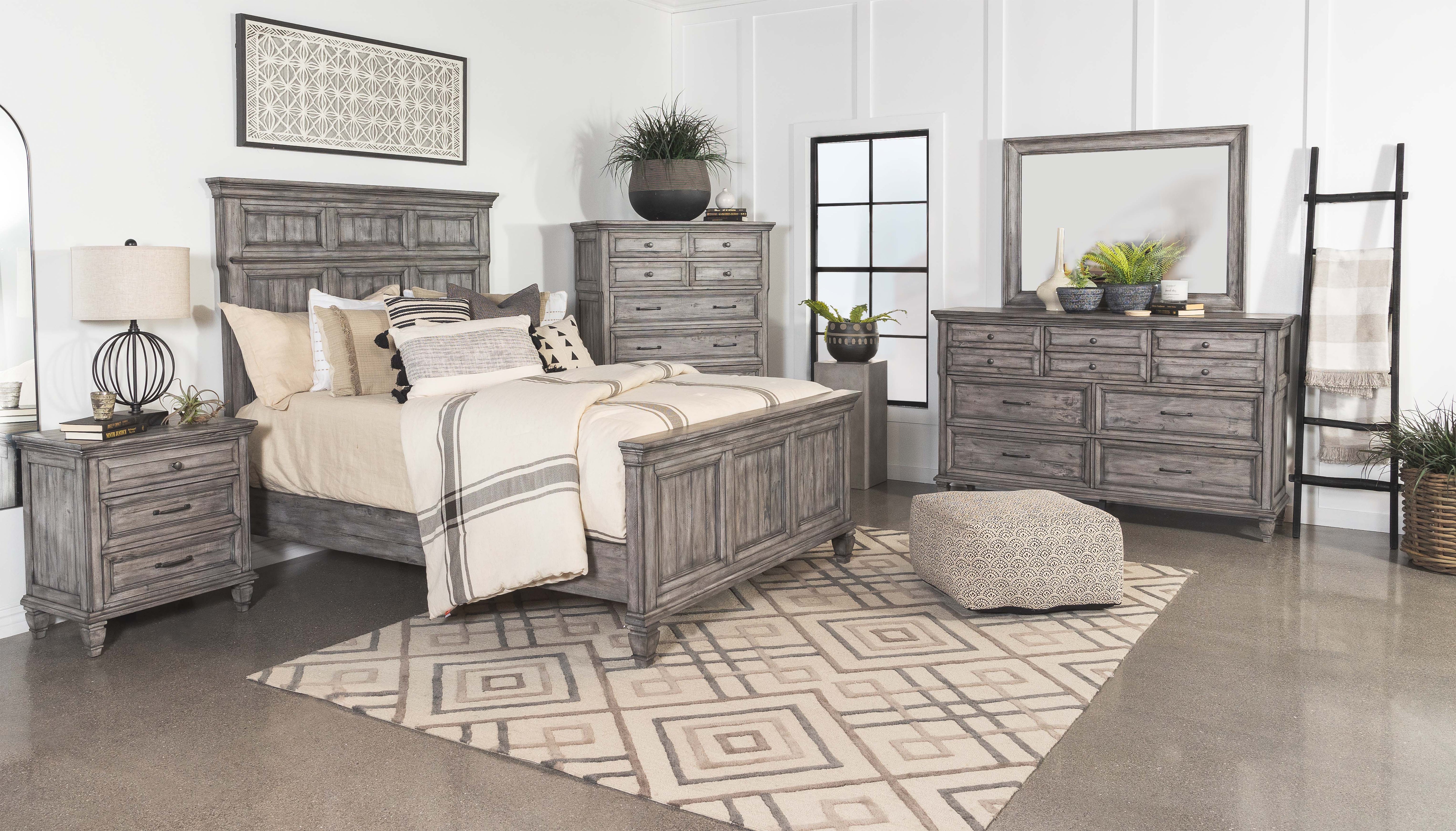 Avenue 4-Piece California King Panel Bedroom Set Grey- 224031KW-S4