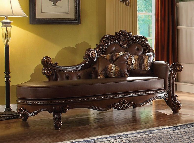 Vendome Chaise W/2 Pillows