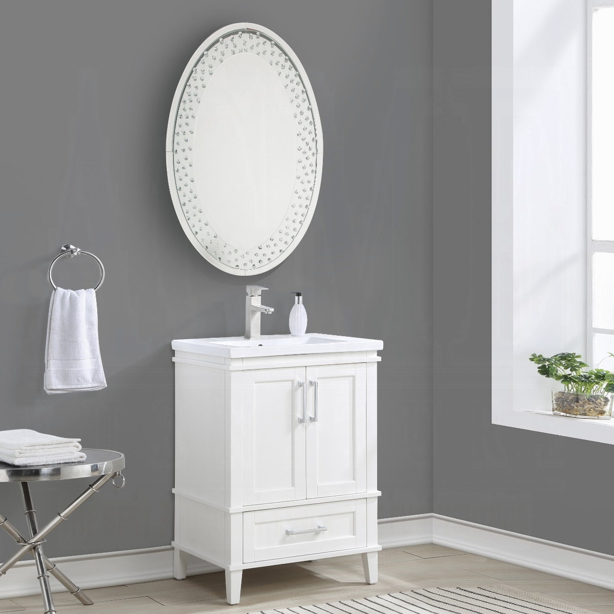 Nysa Accent Decor