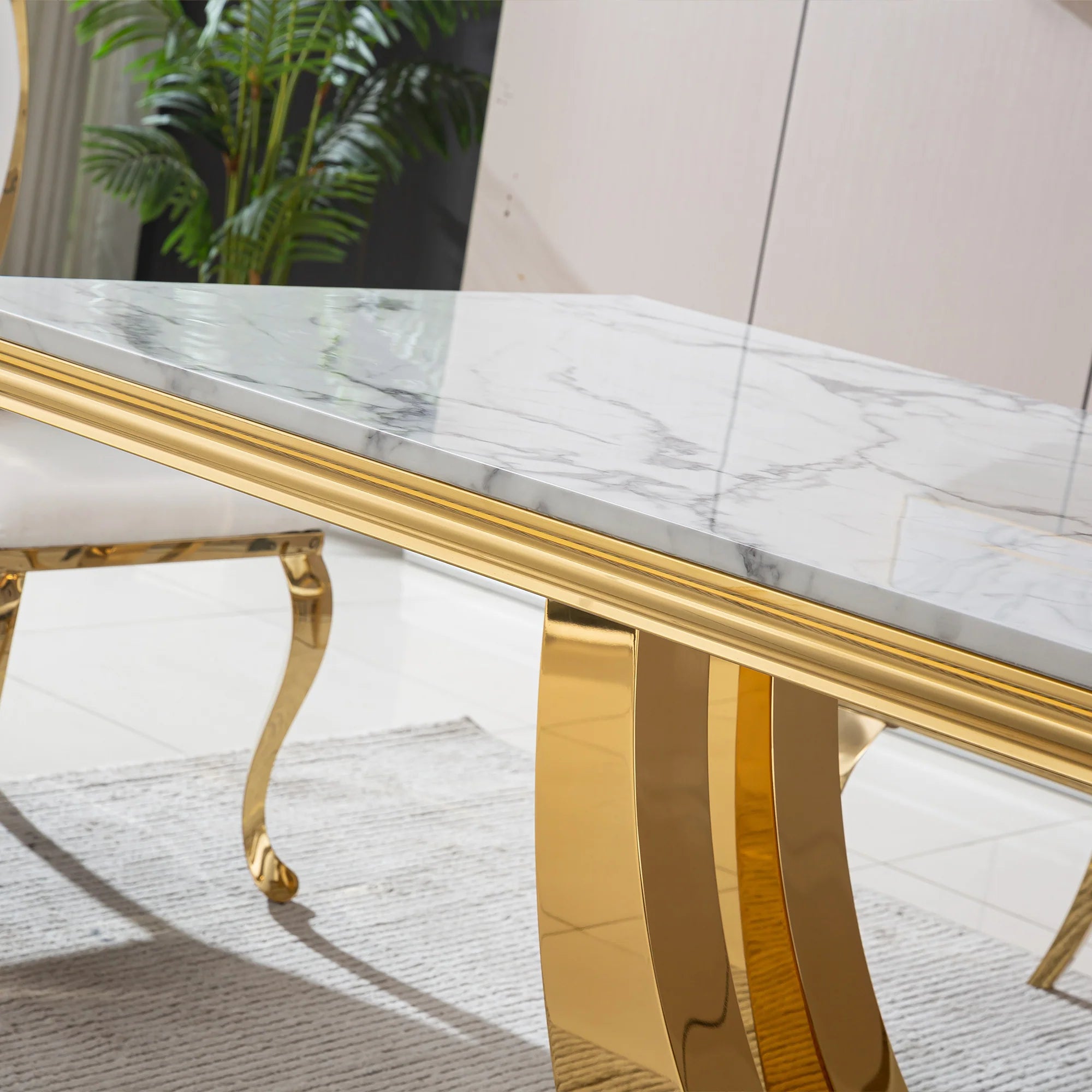 DT302 DINING TABLE