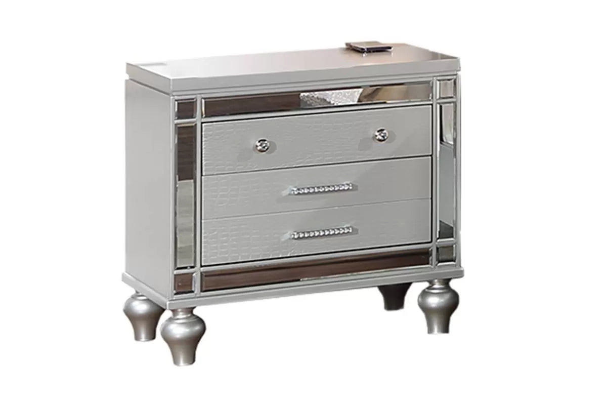 Nightstand || F5571