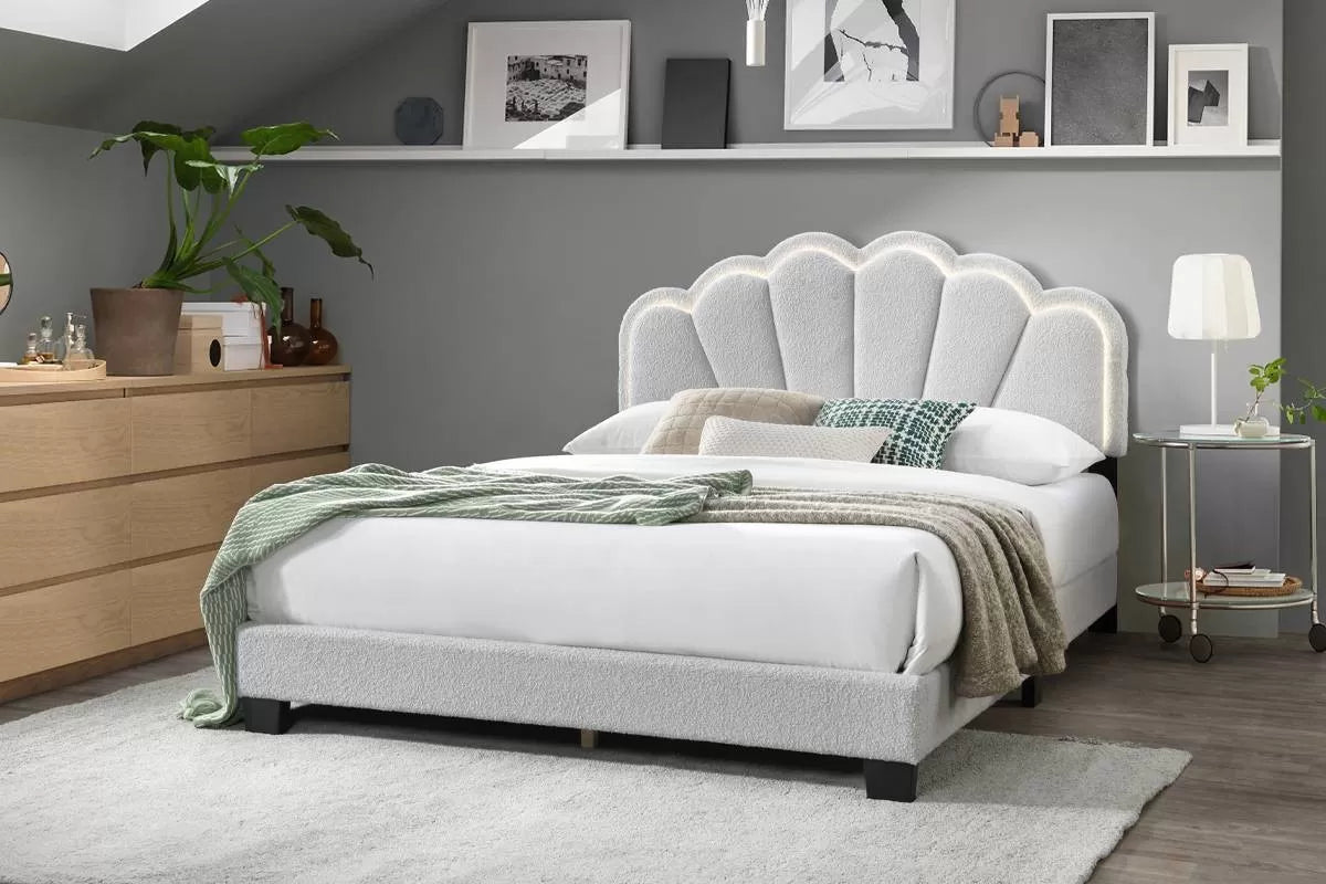 Queen Bed || F9662Q / F9663Q
