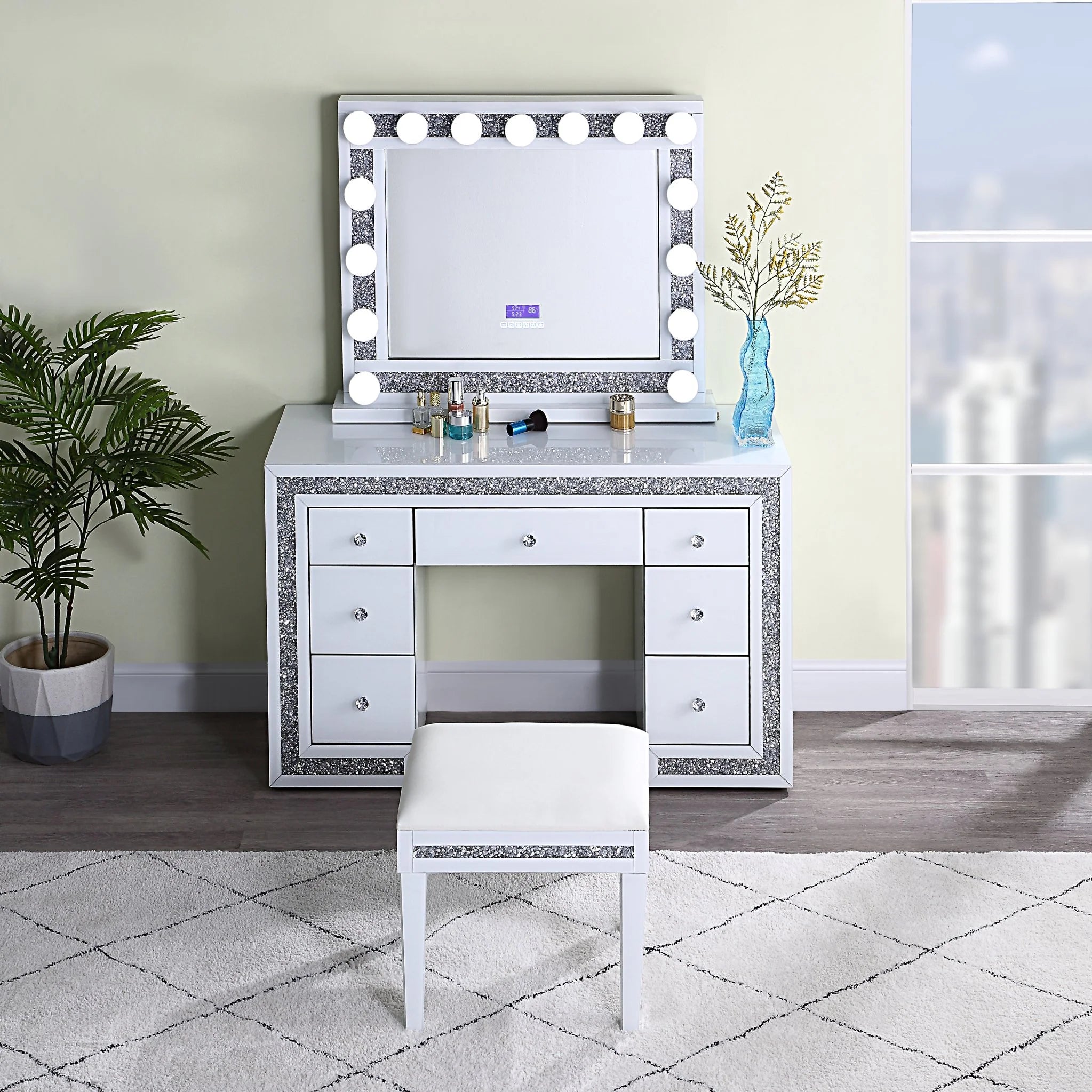 1002 VANITY W/ STOOL