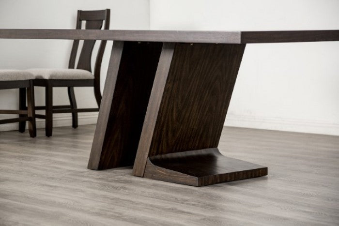 Holsworthy Dining Table