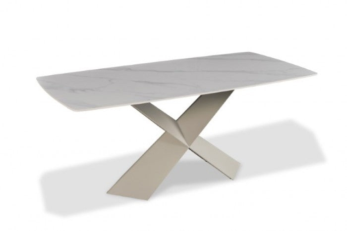 Lenvik Dining Table